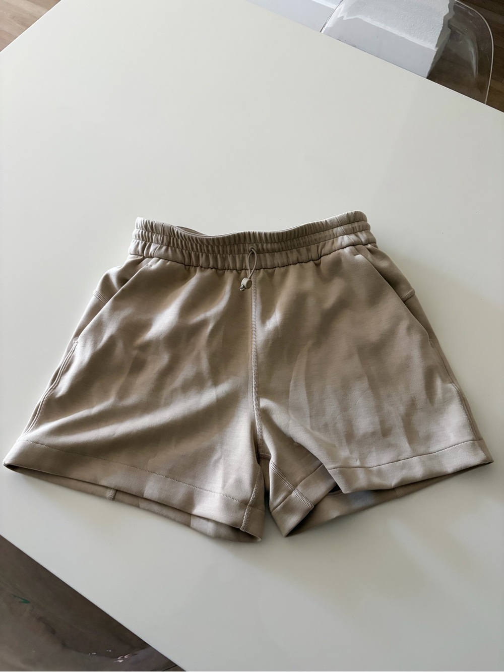 Women’s Casual Elastic-Waist Shorts in Taupe